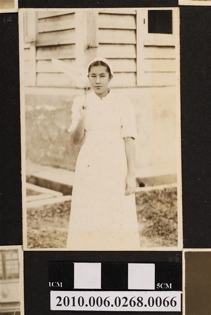 女子獨照 (共1張)