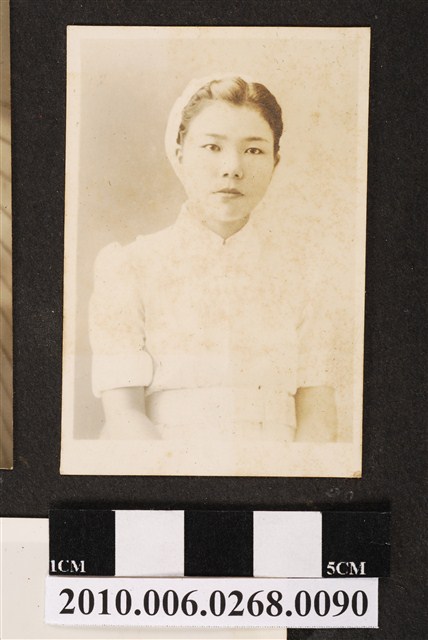 女子獨照 (共1張)