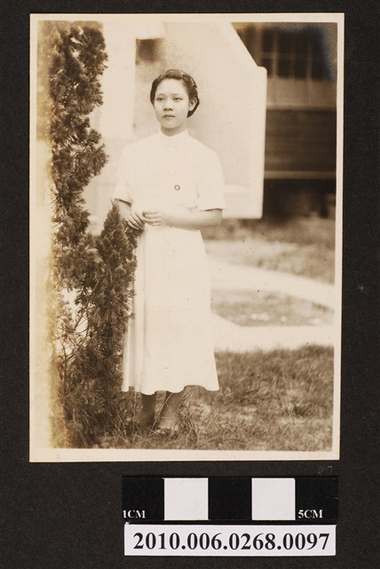 女子獨照 (共1張)