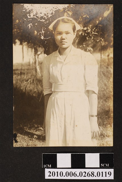 女子獨照 (共1張)