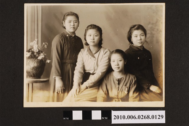 四人合照 (共1張)