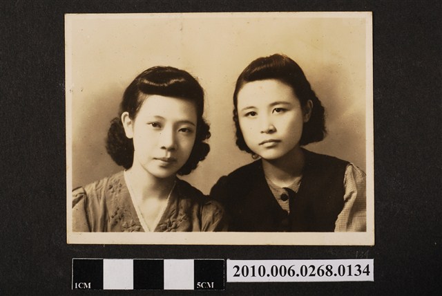 兩女合照 (共1張)
