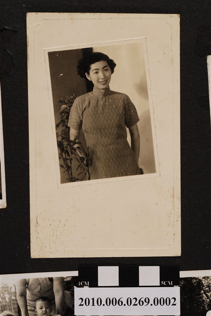 女子獨照 (共1張)