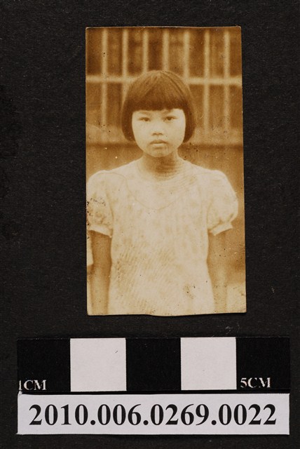 女子獨照 (共1張)