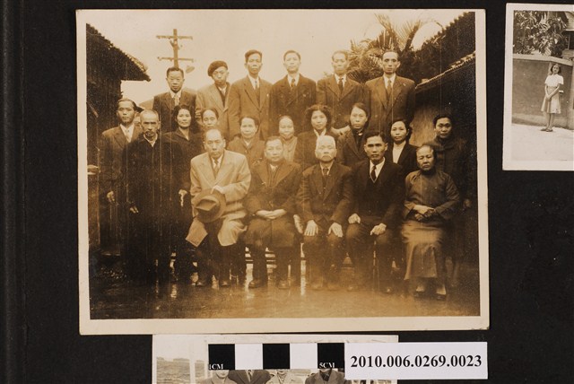 團體合照 (共1張)