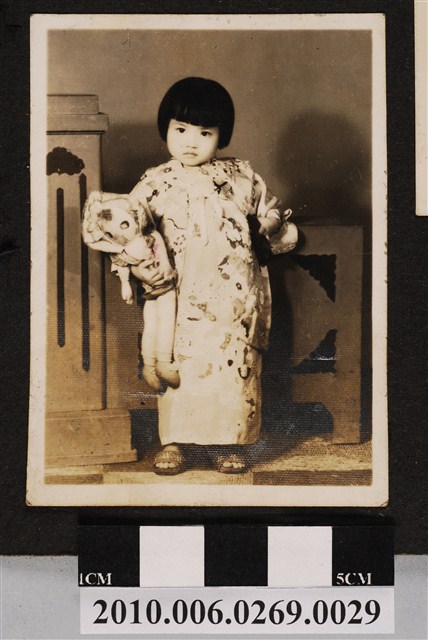 女童獨照 (共1張)