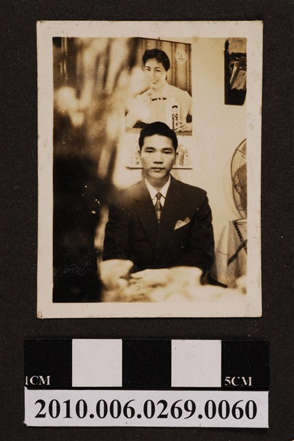 男子獨照 (共1張)