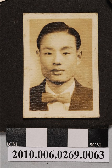 男子大頭照 (共1張)