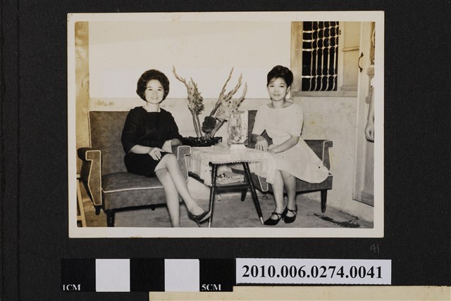 二名女性合照 (共1張)