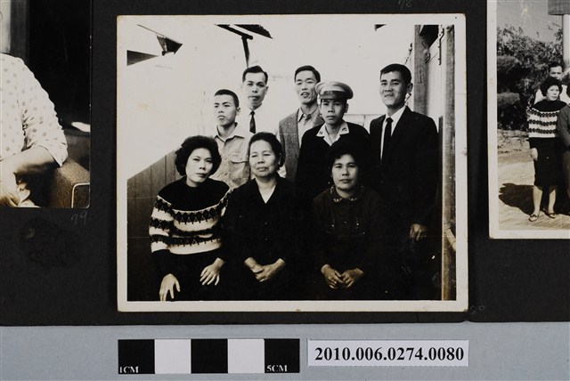 五男三女合照 (共1張)