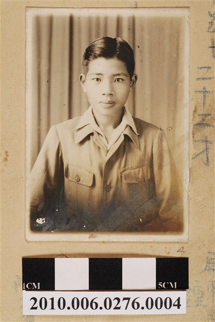 男子獨照 (共1張)