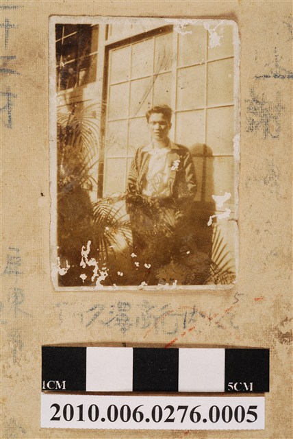 男子獨照 (共1張)