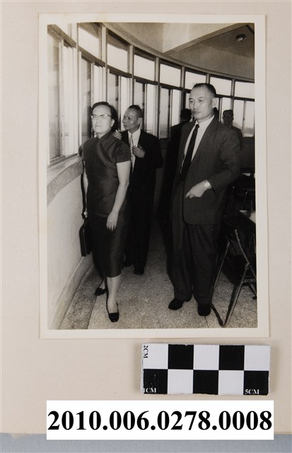 蔡孝義等人於光華塔頂層 (共1張)