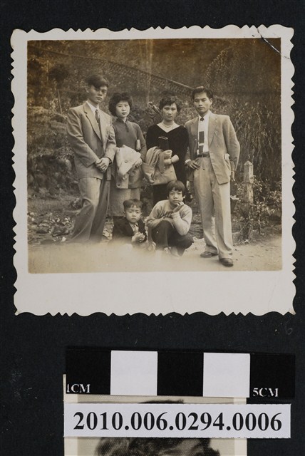 六人合照 (共1張)