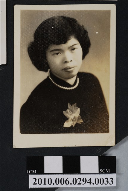 女子獨照 (共1張)