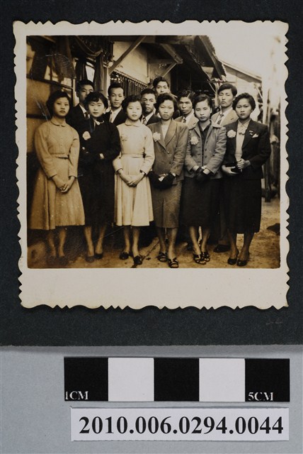 十二人合照 (共1張)