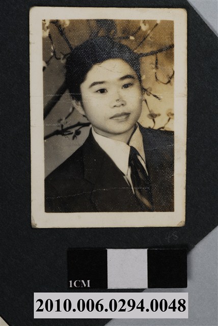 男子獨照 (共1張)