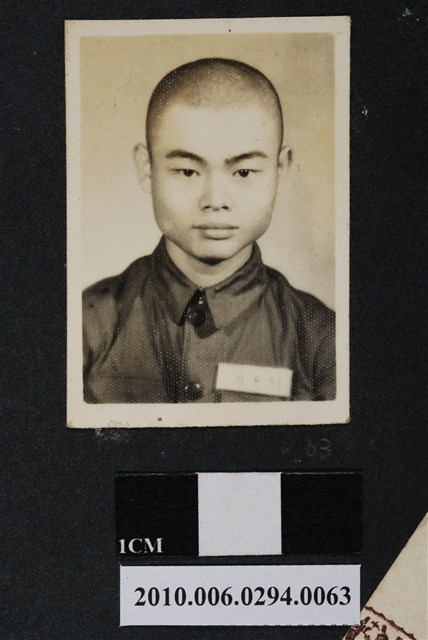 男子獨照 (共1張)