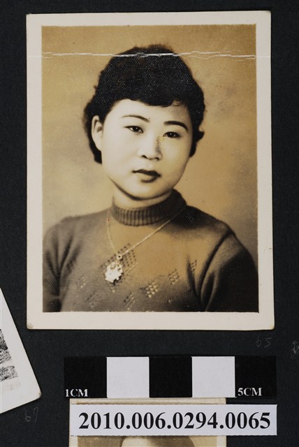 女子獨照 (共1張)