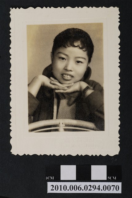 女子獨照 (共1張)