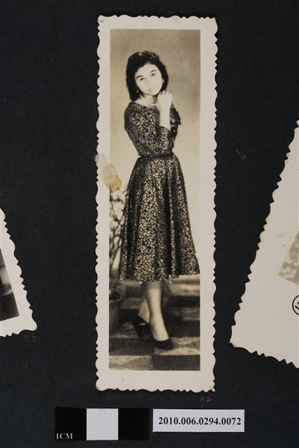 女子獨照 (共1張)