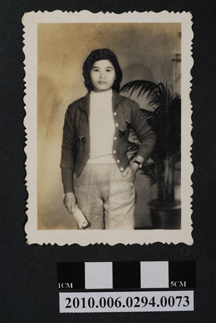 女子獨照 (共1張)