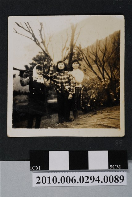 三人合照 (共1張)