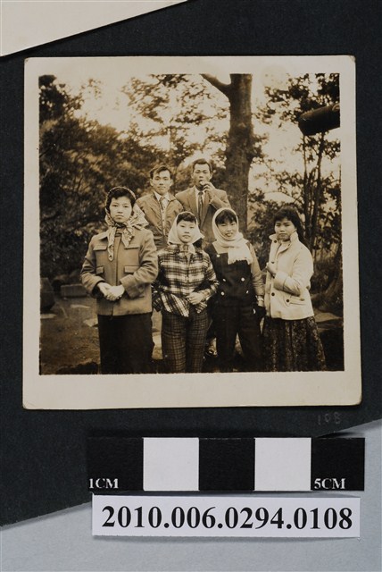 六人合照 (共1張)