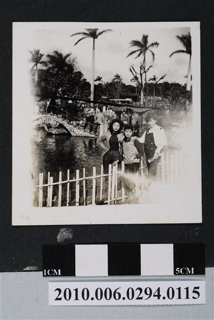 三人合照 (共1張)