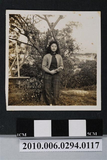 女子獨照 (共1張)