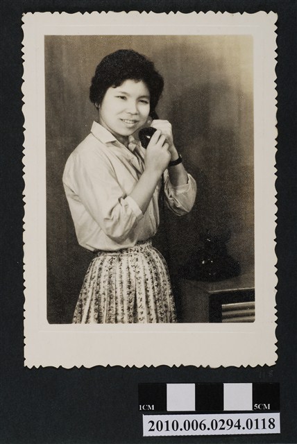 女子獨照 (共1張)