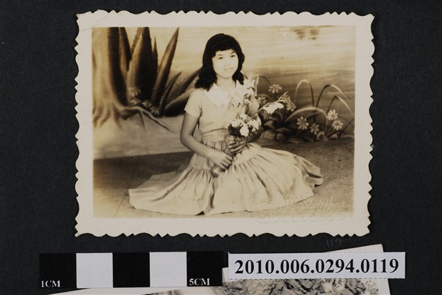 女子獨照 (共1張)