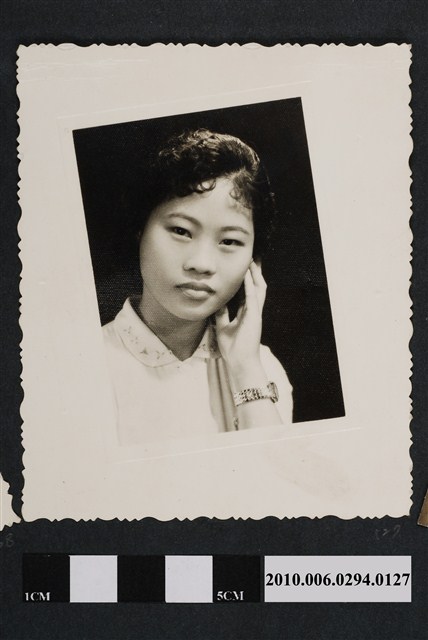 女子獨照 (共1張)