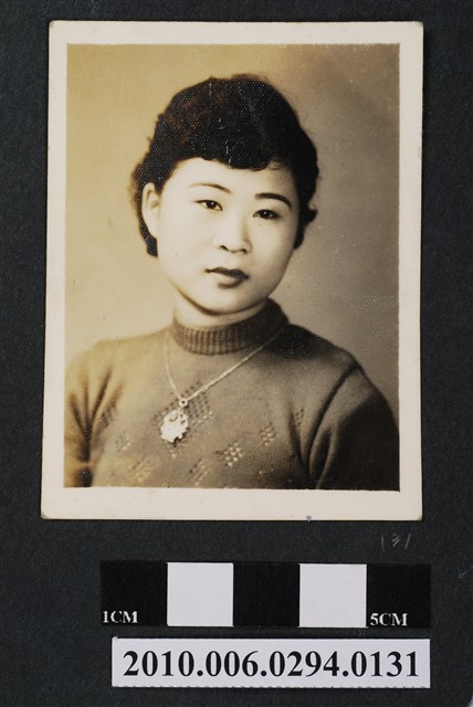 女子獨照 (共1張)