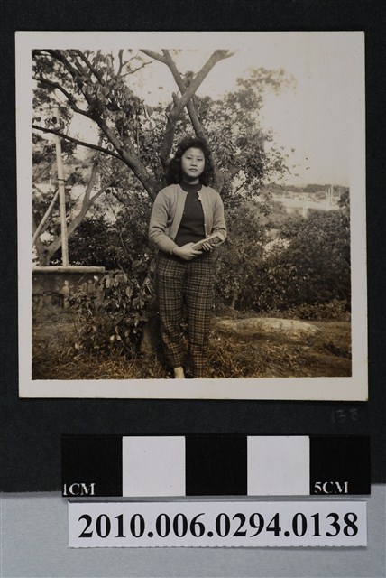 女子獨照 (共1張)