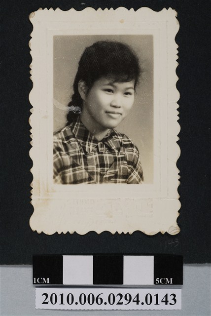 女子獨照 (共1張)