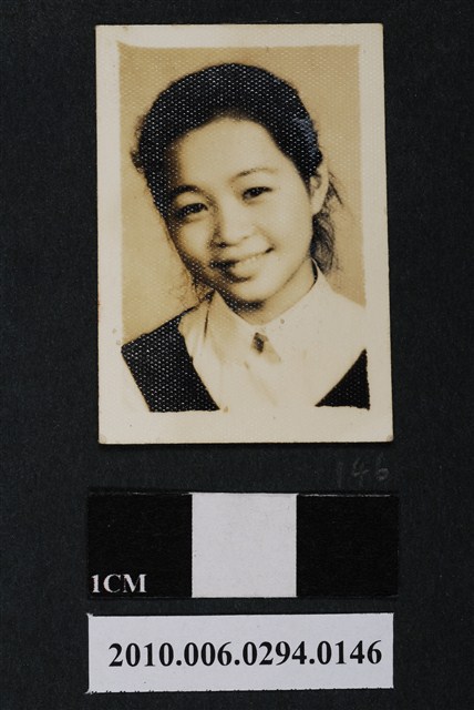 女子獨照 (共1張)