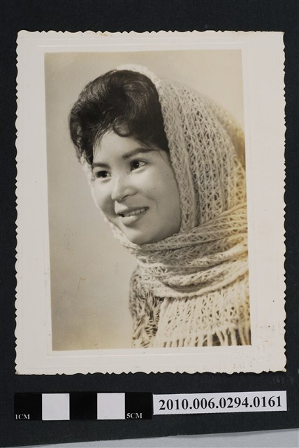 女子獨照 (共1張)