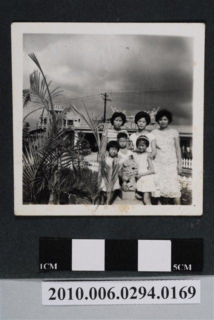 六人合照 (共1張)