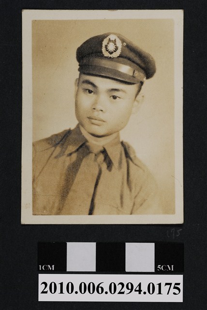 男子獨照 (共1張)