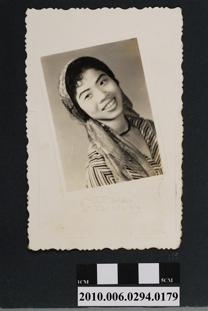 女子獨照 (共1張)