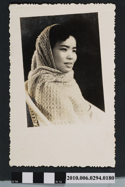 女子獨照 (共1張)