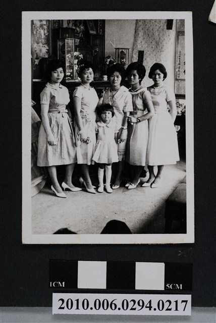 六人合照 (共1張)