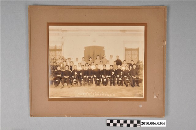 新店公學校高等科第2屆畢業紀念照 (共2張)