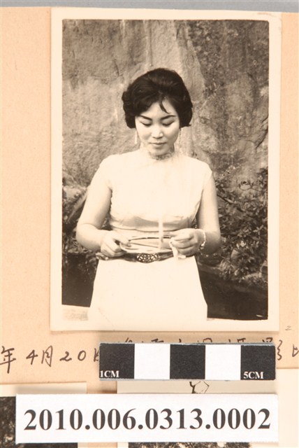 女子獨照 (共1張)