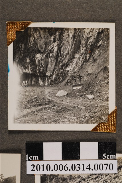 東西橫貫公路衡山隧道附近工作照 (共5張)