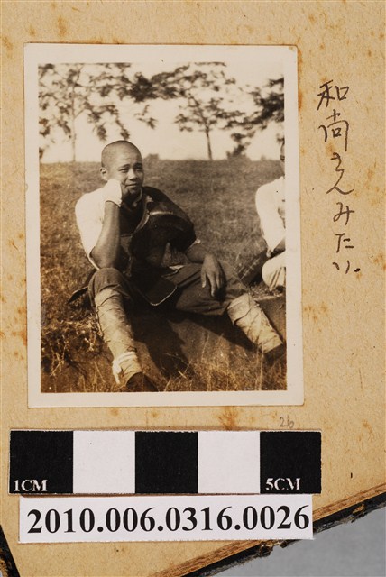 男子獨照 (共1張)