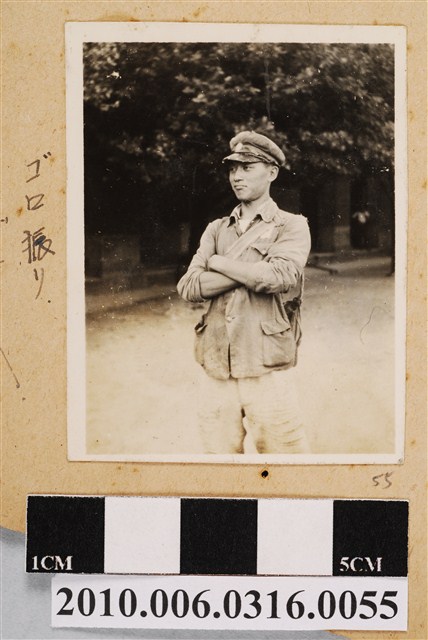 男子獨照 (共1張)