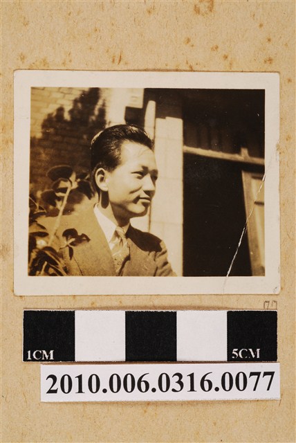 男子獨照 (共1張)