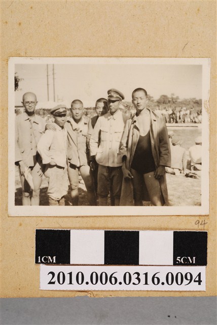 六人合照 (共1張)